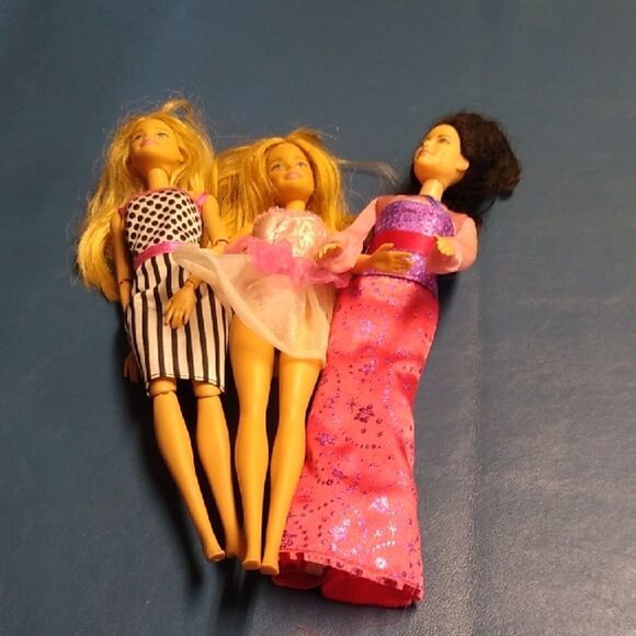 Fashion Mattel 2014 and 2015 Dolls Set with Pink and Purple Dresses - Picture 1 of 3